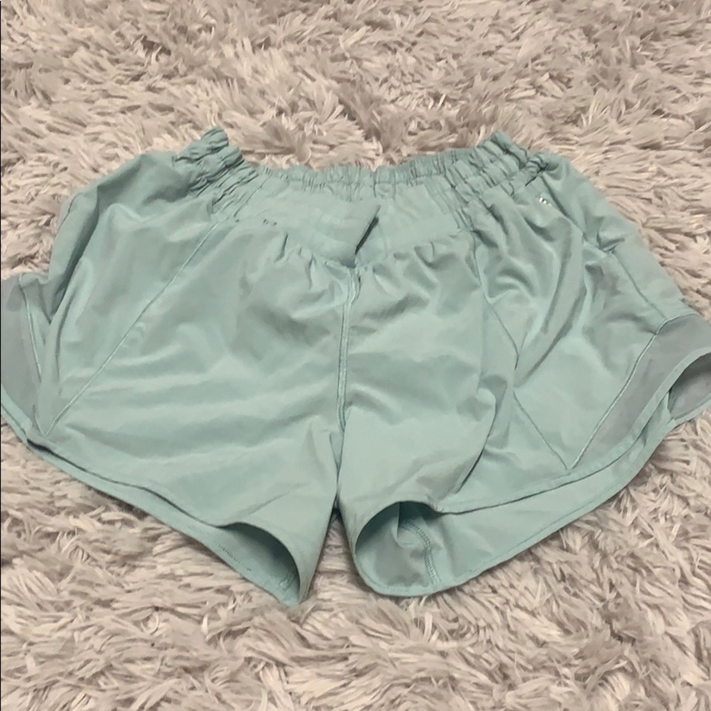 lululemon 4” hotty hots